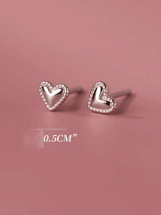 SIMPLE HEART EARRINGS