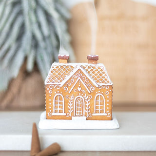 the-geordie-witch-newcastle-upon-tyne-gingerbread-house-cone-burner